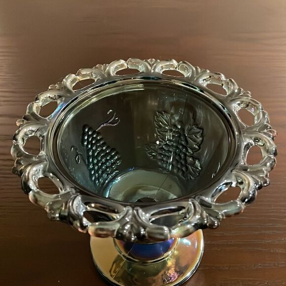Indiana Blue Glass Iridescent Carnival Glass Dish Grape Vine W Scalloped Edges - Picture 4 of 6